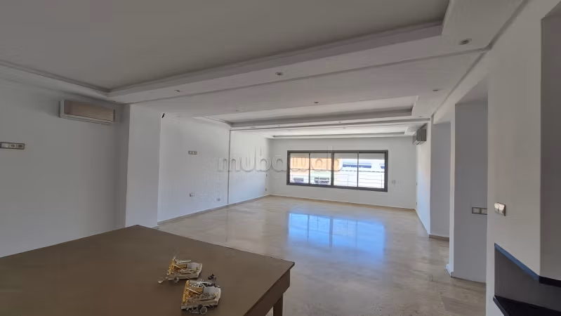 In affitto Appartamento 200m2 2camere Racine