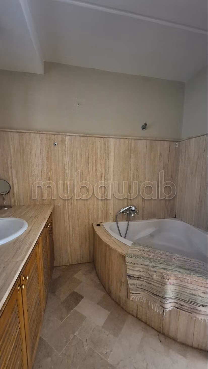 A louer Appartement 180m2 3ch Palmier