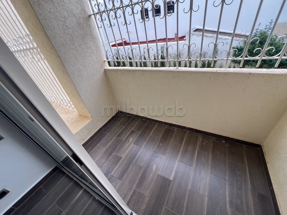 Straordinaria villa in affitto. 4 camere. Giardino, terrazzo