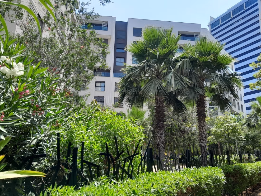Gemeubileerd appartement vlakbij het Amerikaanse consulaat