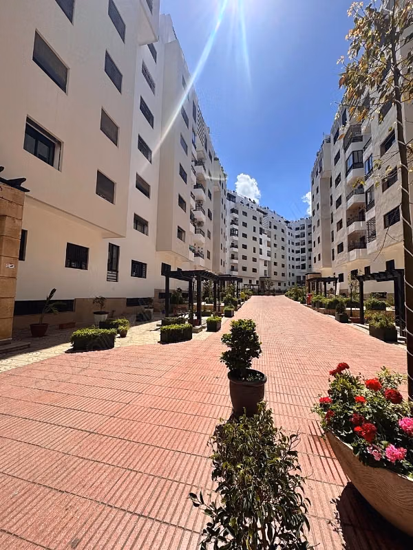 2 chambres residence fermee et securisee