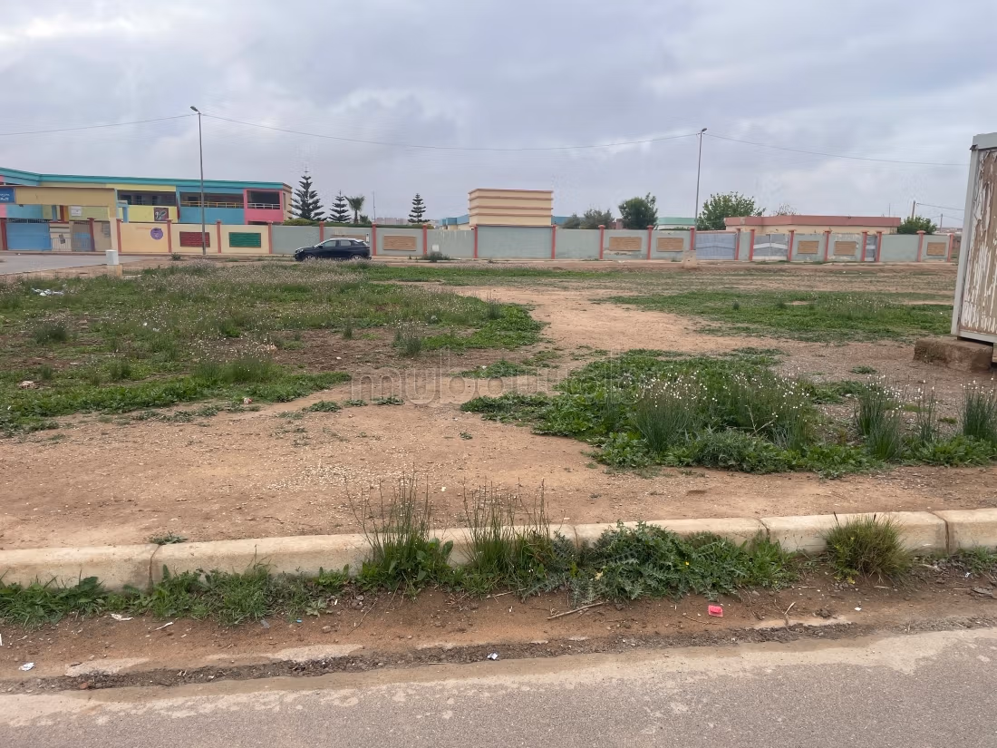 Terrain R3 à vendre – Quartier Ljorf Lakhdar