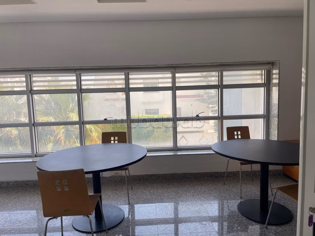 Location bureau de 330 m2 au lac 1