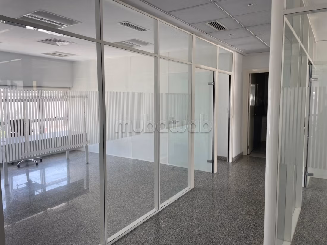 Location bureau de 330 m2 au lac 1