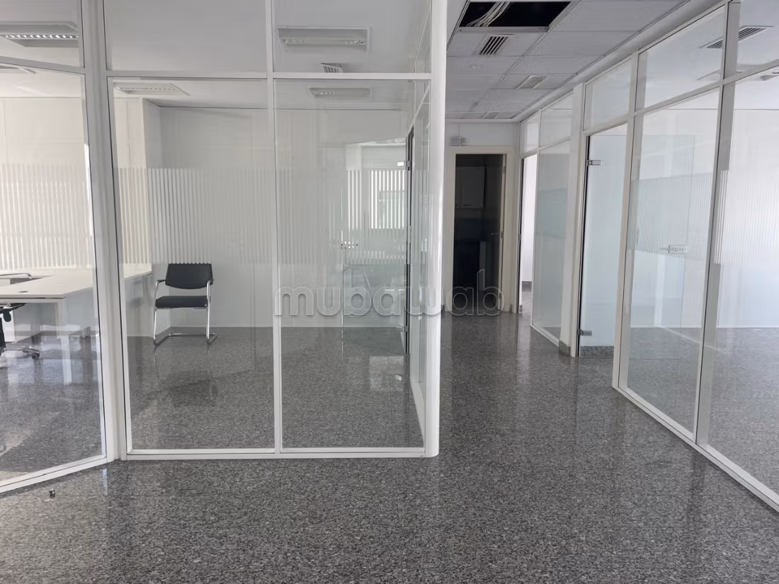 Location bureau de 330 m2 au lac 1