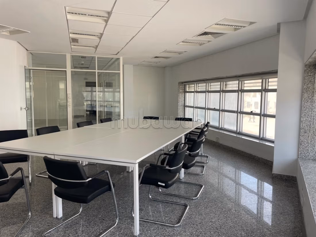 Location bureau de 330 m2 au lac 1