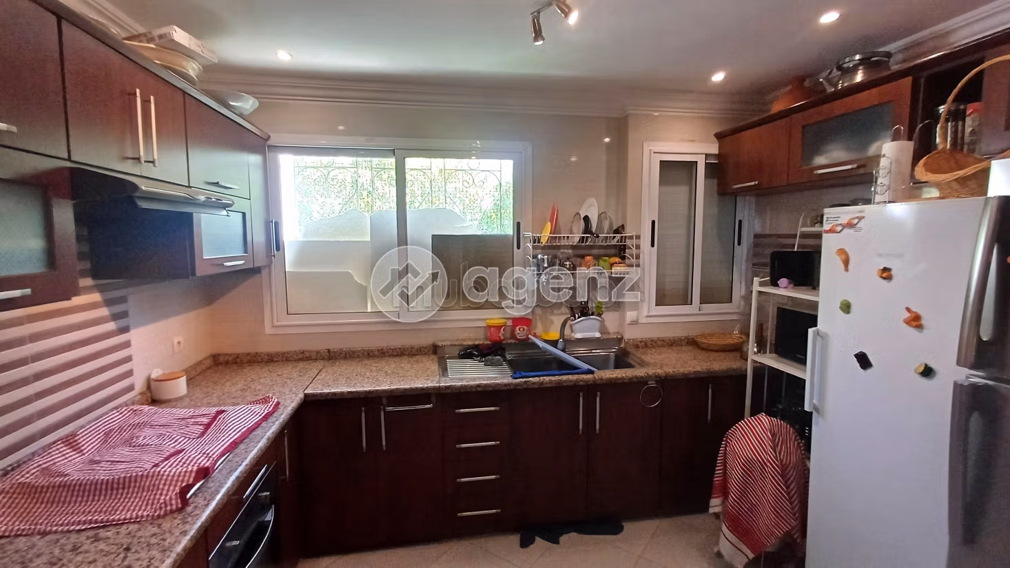 Villa for sale 245 m², 3 bedrooms Oued Fes Fès