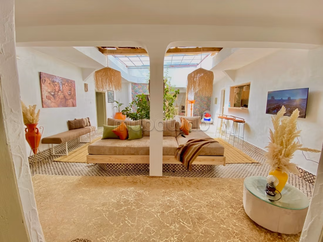Langdurige locatie riad in Ghazoua. Goed gemeubileerd