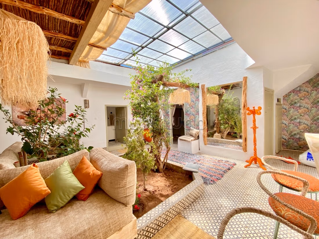 Langdurige locatie riad in Ghazoua. Goed gemeubileerd