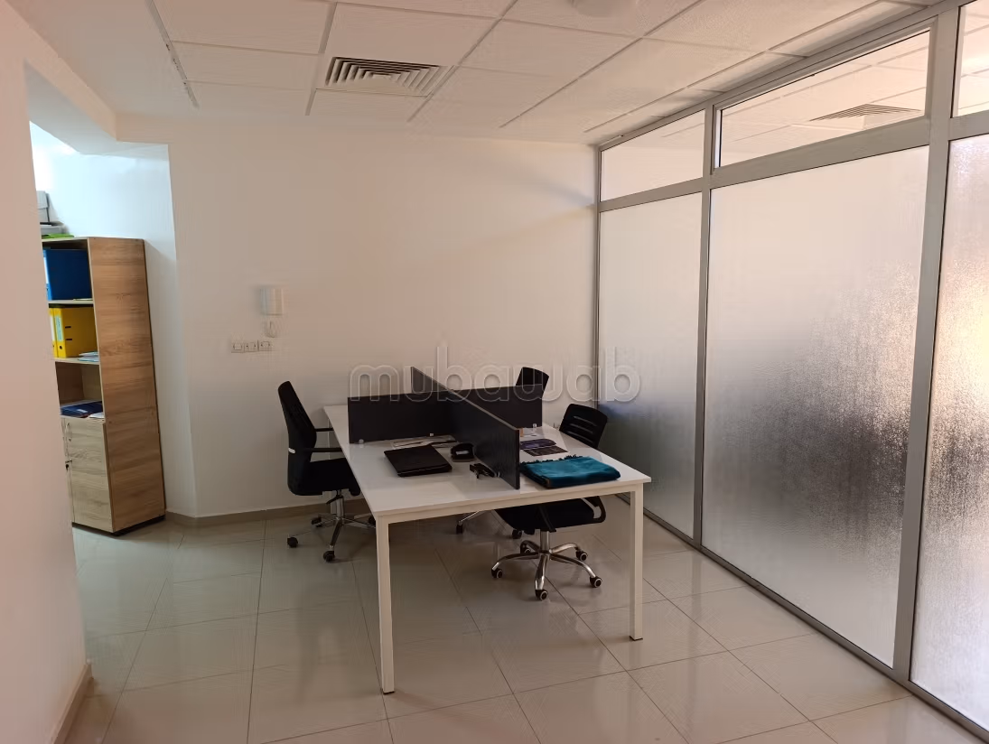 Bureaux à Nassim 1. Superficie 42 m²