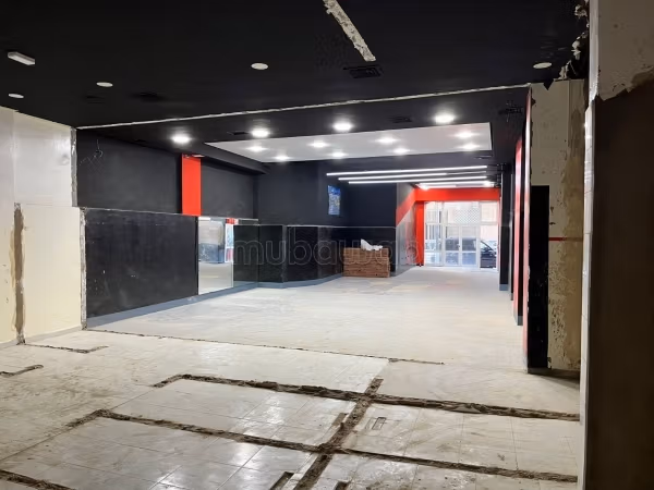 Goed commercieel pand te huur op de Ghandi-boulevard