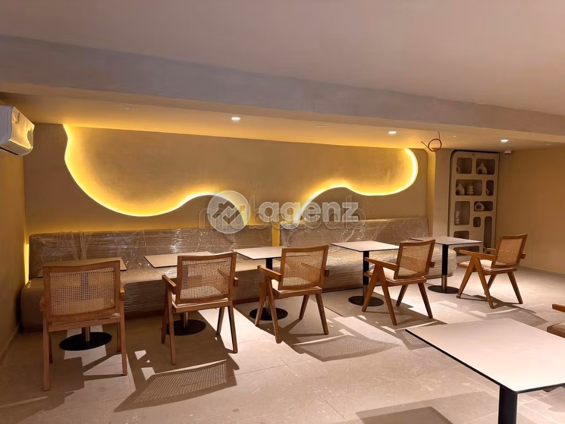 Winkel te koop 167 m² Oulfa Casablanca