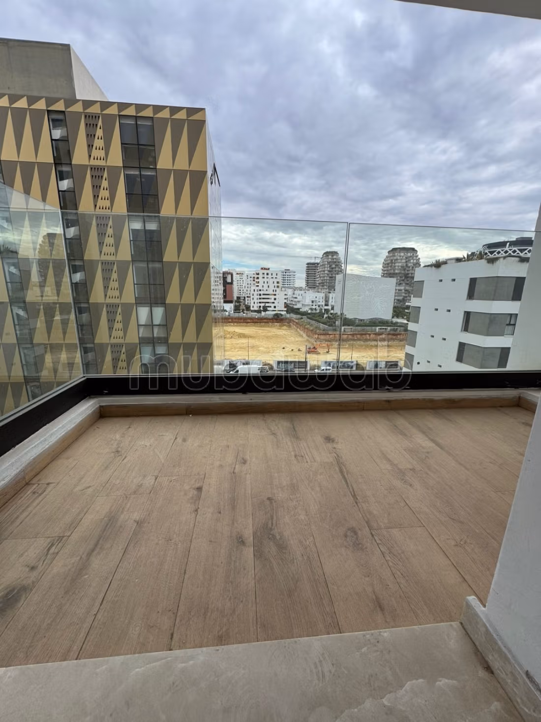 Location appartement vide 3 chambres à Casablanca 
Finance City