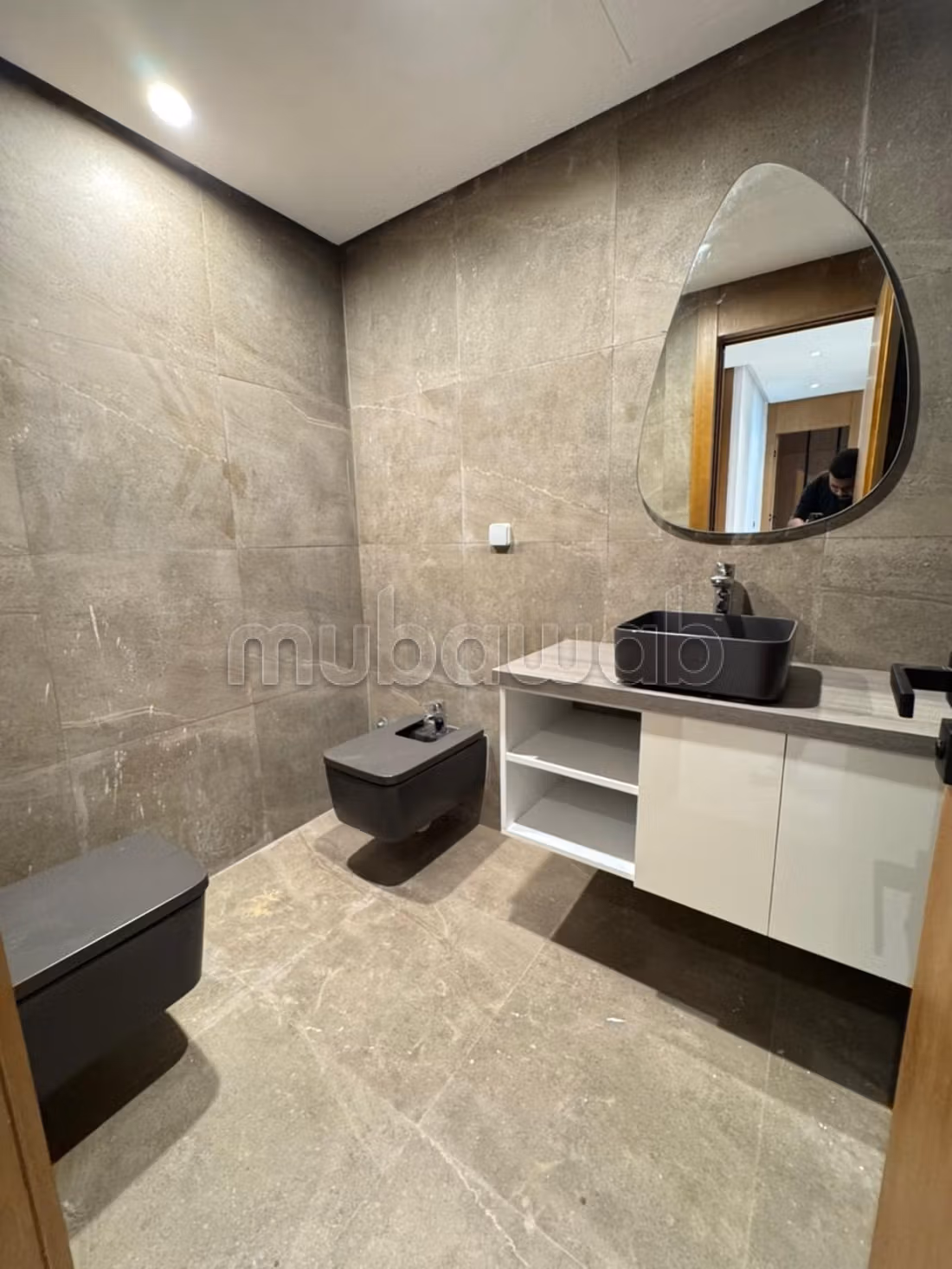 Location appartement vide 3 chambres à Casablanca 
Finance City