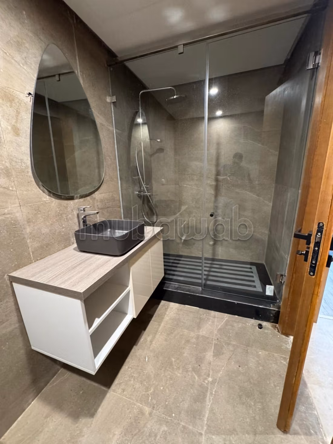 Location appartement vide 3 chambres à Casablanca 
Finance City