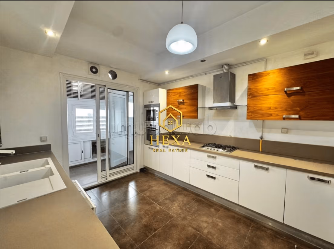 A louer un appartement S3 aux Jardins De Carthage