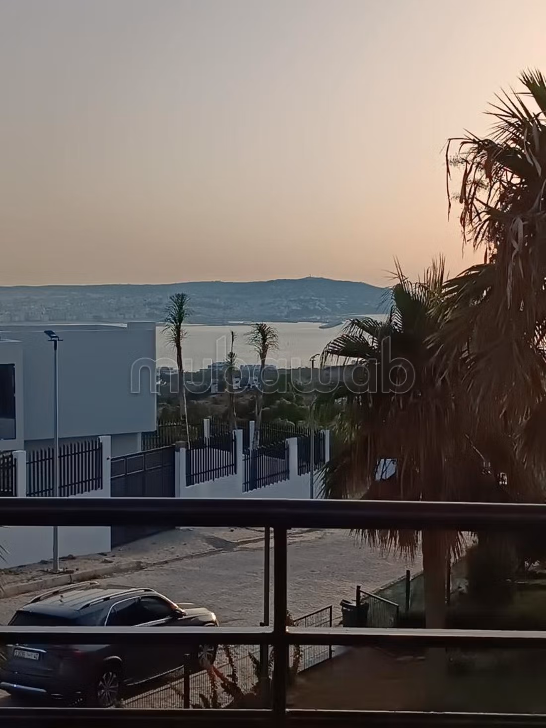 Geweldige gezinsvilla te koop in Malabata – Tanger