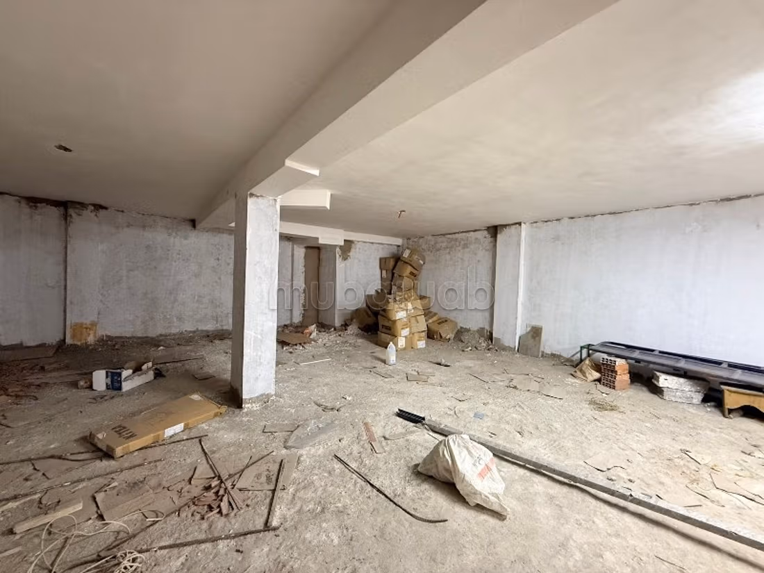 Commercial space for rent on AVENUE 02 MARS