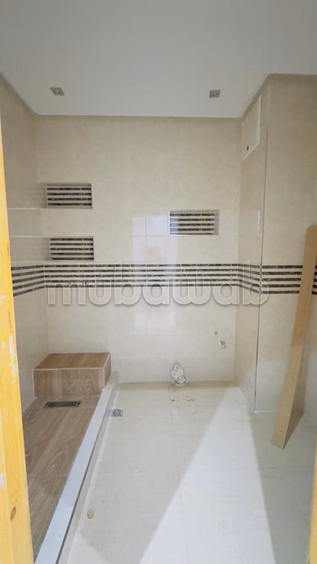 Appartements à louer à Bel Air Val fleuri. Surface totale 60 m². Salon typique marocain, résidence sécurisée