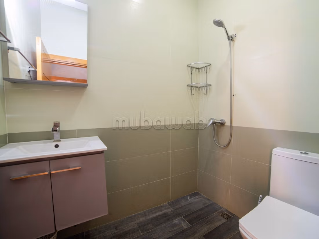 Villa 5 chambres avec piscine privée – Location longue durée