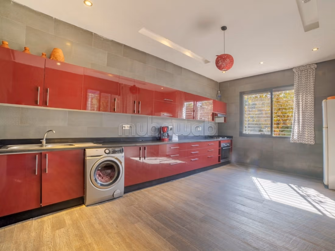 Villa 5 chambres avec piscine privée – Location longue durée