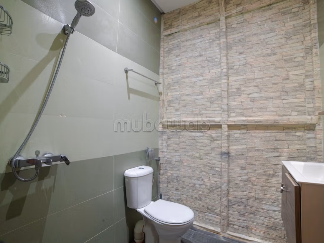Villa 5 chambres avec piscine privée – Location longue durée