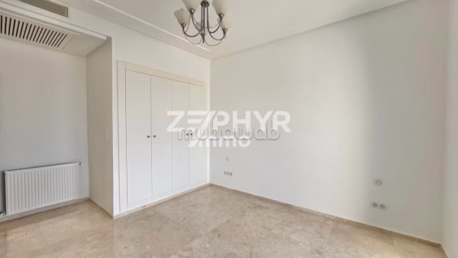 For rent S3 empty with sea view in Gammarth