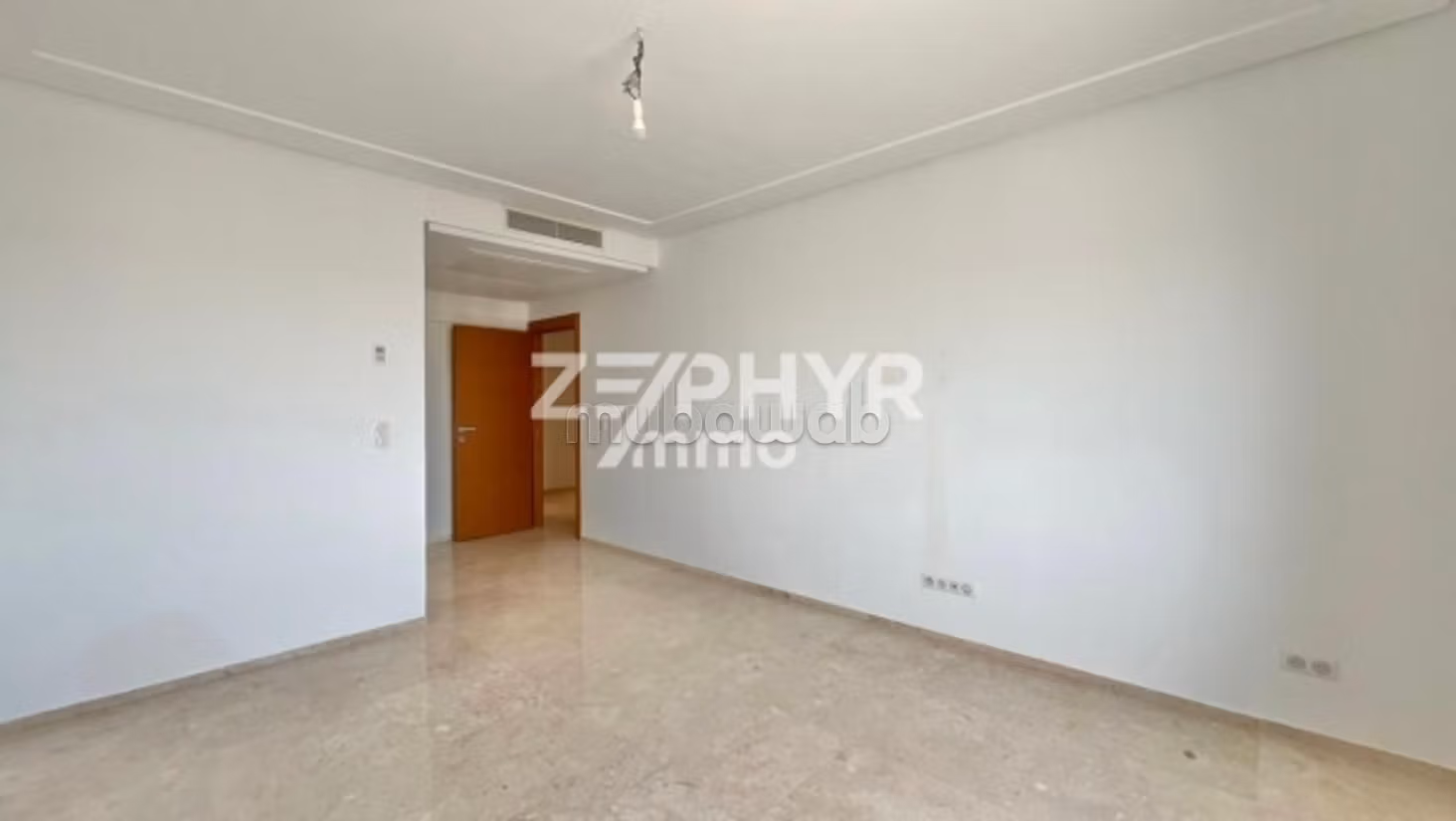 For rent S3 empty with sea view in Gammarth