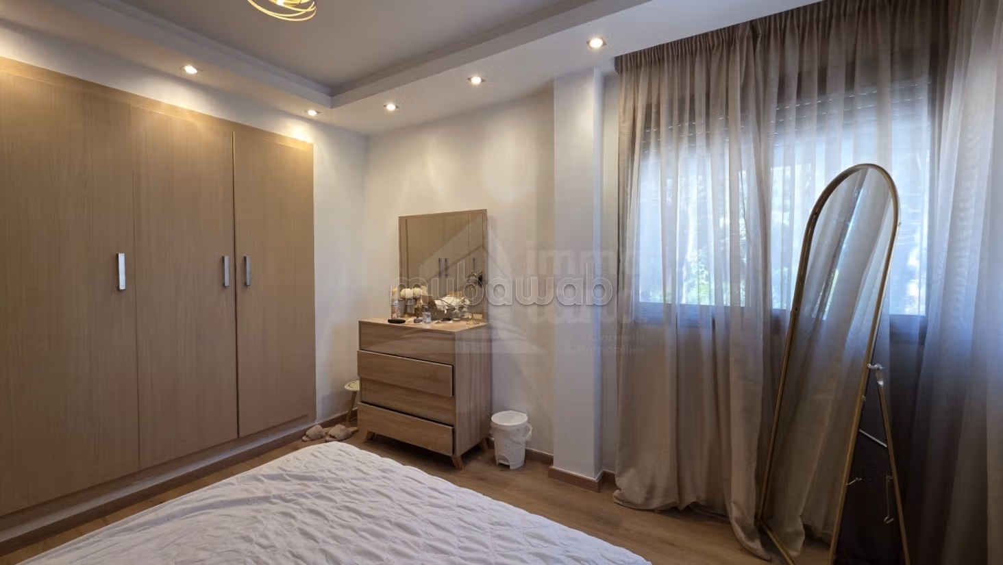 A vendre Appartement s3 de 137 m2 a la soukra