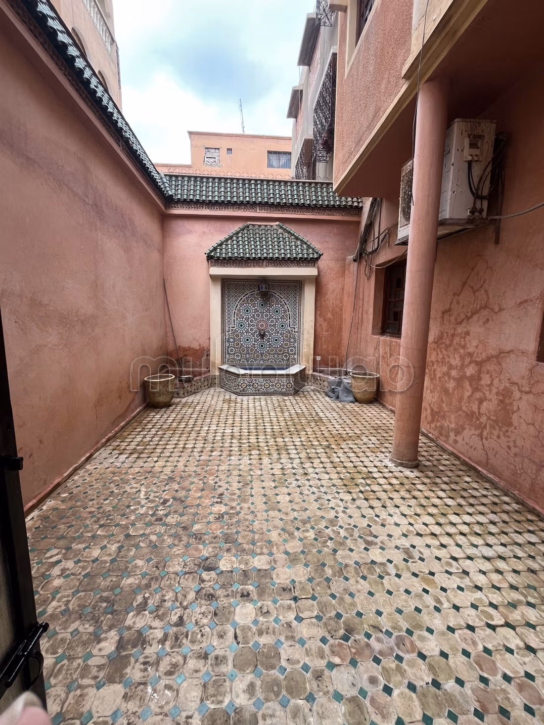 Vente villa à Massira 3.3 grandes pièces. Tout confort avec cheminée et climatisation