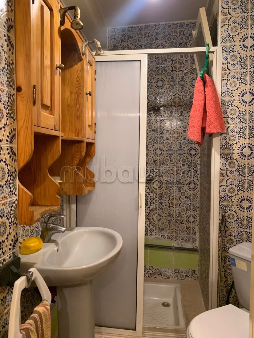 Location saisonnière à Diour Jamaa. Superficie 60 m². Antenne parabolique et Porte blindée