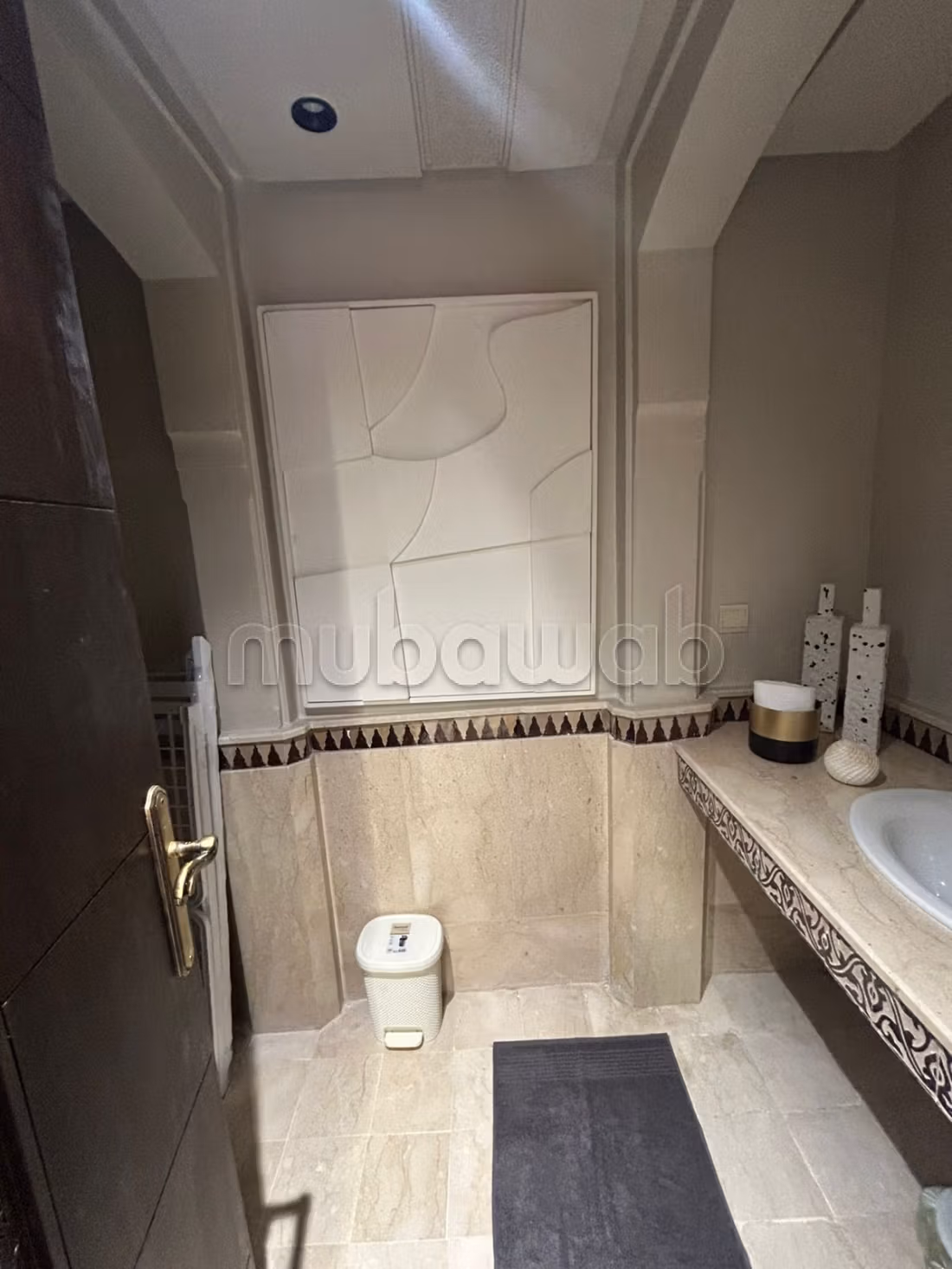 En longue durée bel appartement de 2 chambres et 2 salles de bain dans une résidence avec piscine à l’hivernage