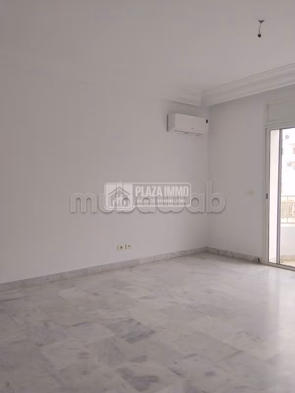 In Affitto Un Appartamento S2 nel Quartiere Palmeraies
