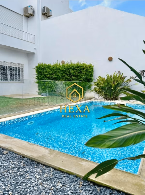 Villa a Schiera S3 con Piscina e Giardino a Gammarth
