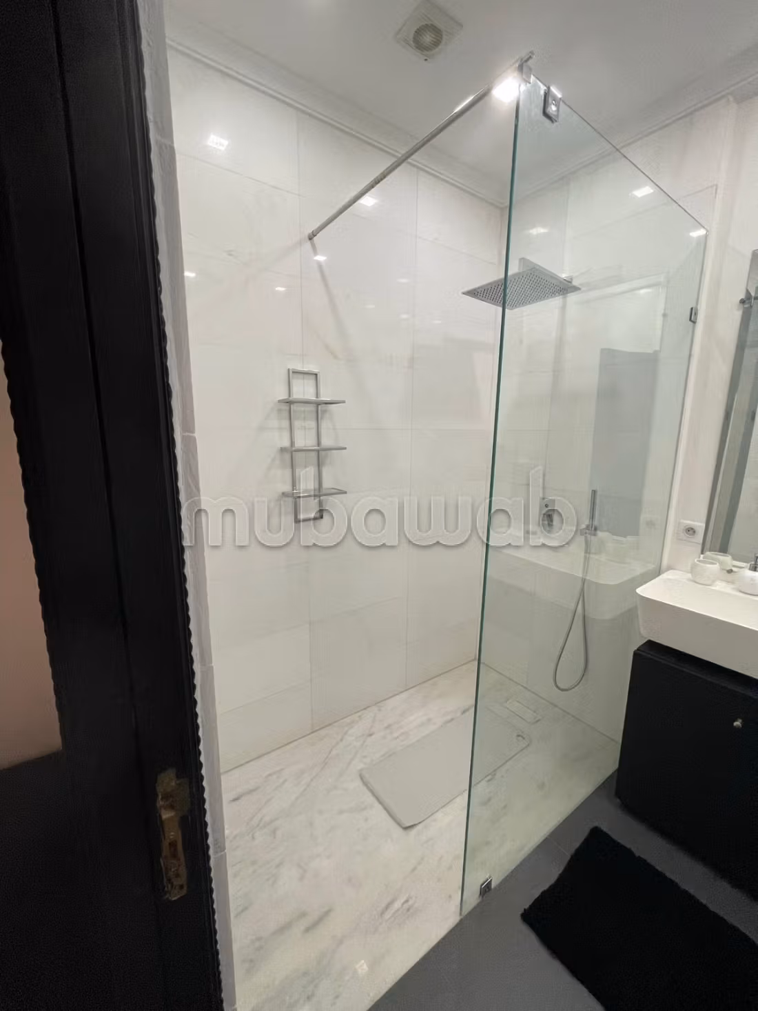 Compra Venta Villa con piscina privada