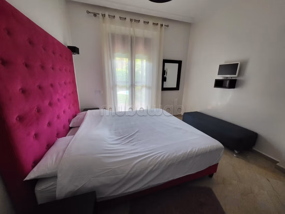 Compra Venta Villa con piscina privada