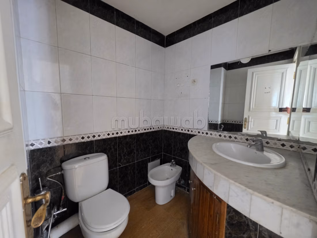Ufficio arredato di 85 m², edificio professionale