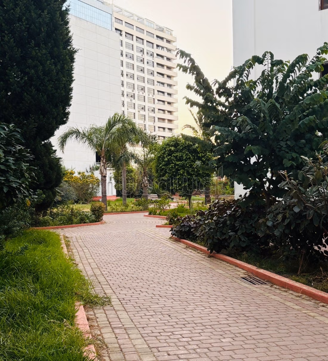Très bel appartement en location à Tanger City Center. 2 chambres. Meublé — 2