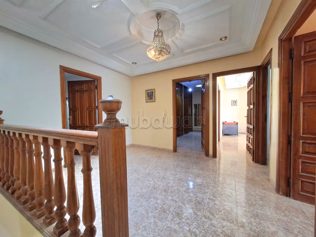 Superb Villa en Venta en Sidi Maarouf