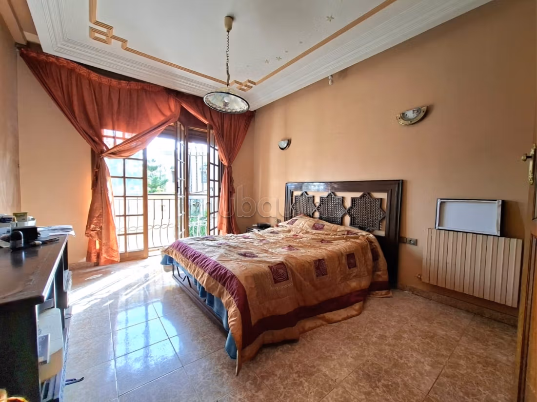 Superb Villa en Venta en Sidi Maarouf