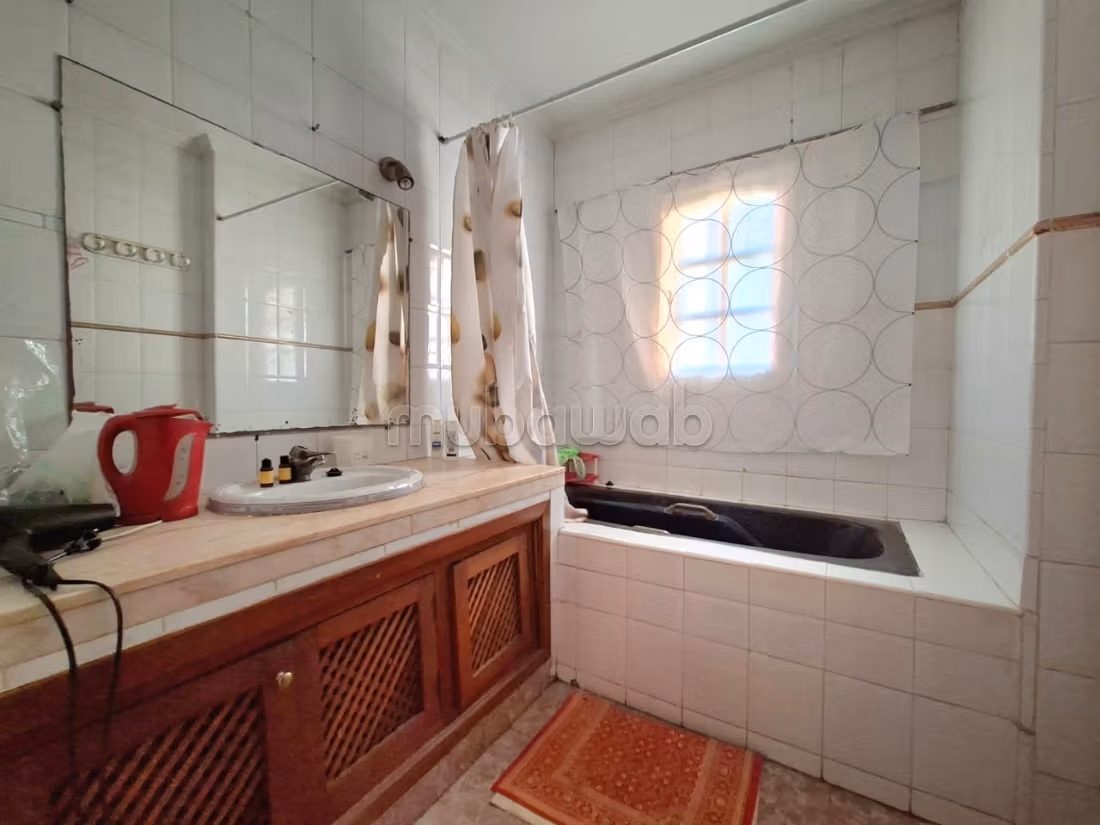 Superb Villa en Venta en Sidi Maarouf
