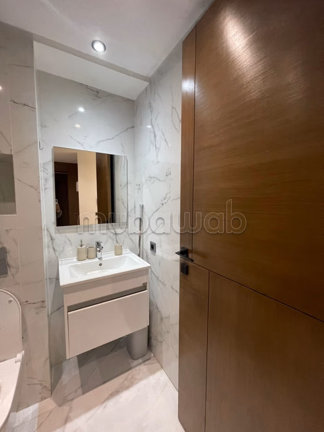 Appartement en location à Palmier. 
1 chambre. 
Bien meublé