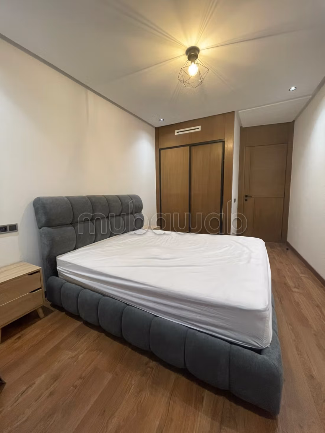 Appartement en location à Palmier. 
1 chambre. 
Bien meublé