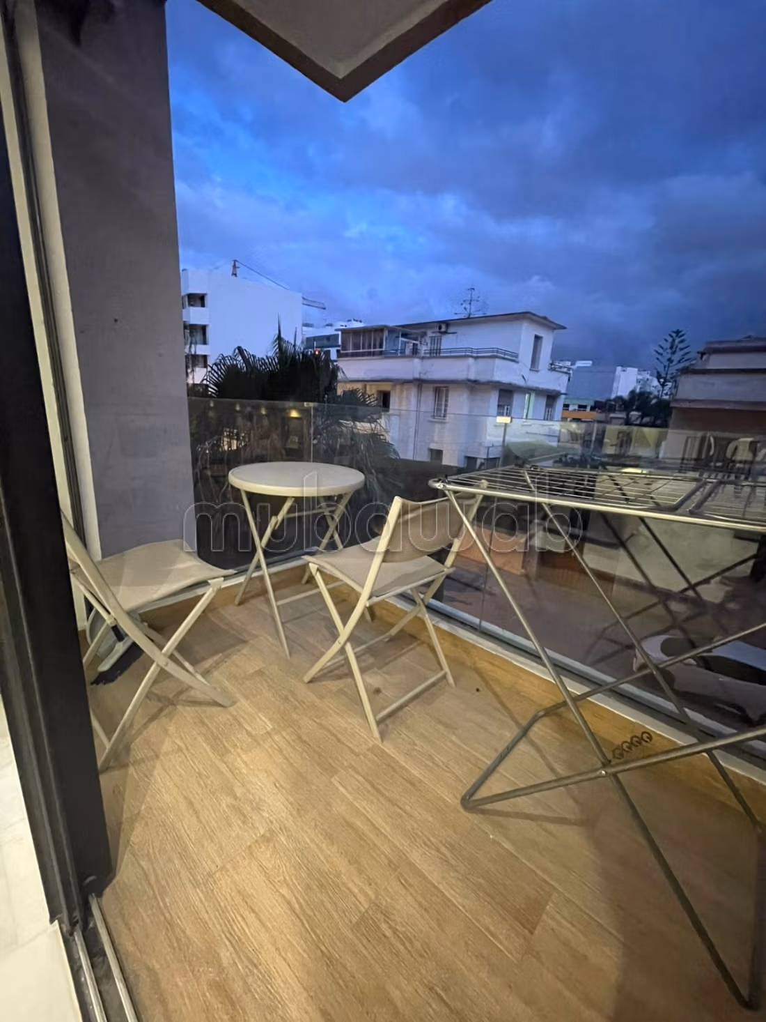 Appartement en location à Palmier. 
1 chambre. 
Bien meublé
