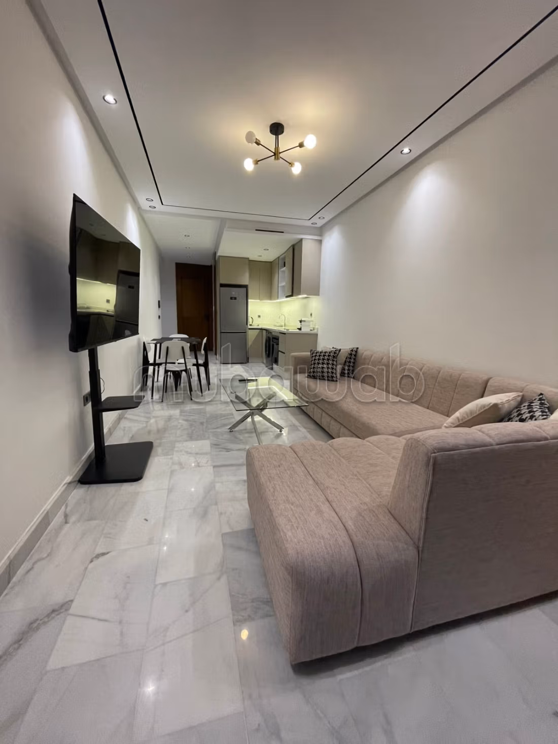 Appartement en location à Palmier. 
1 chambre. 
Bien meublé