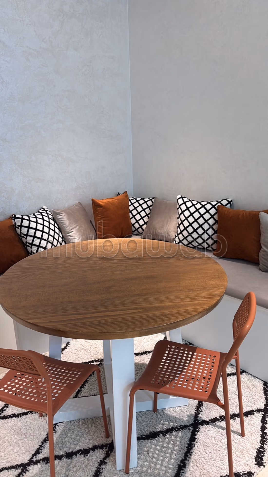 Location d'un appartement moderne meublé à Guéliz