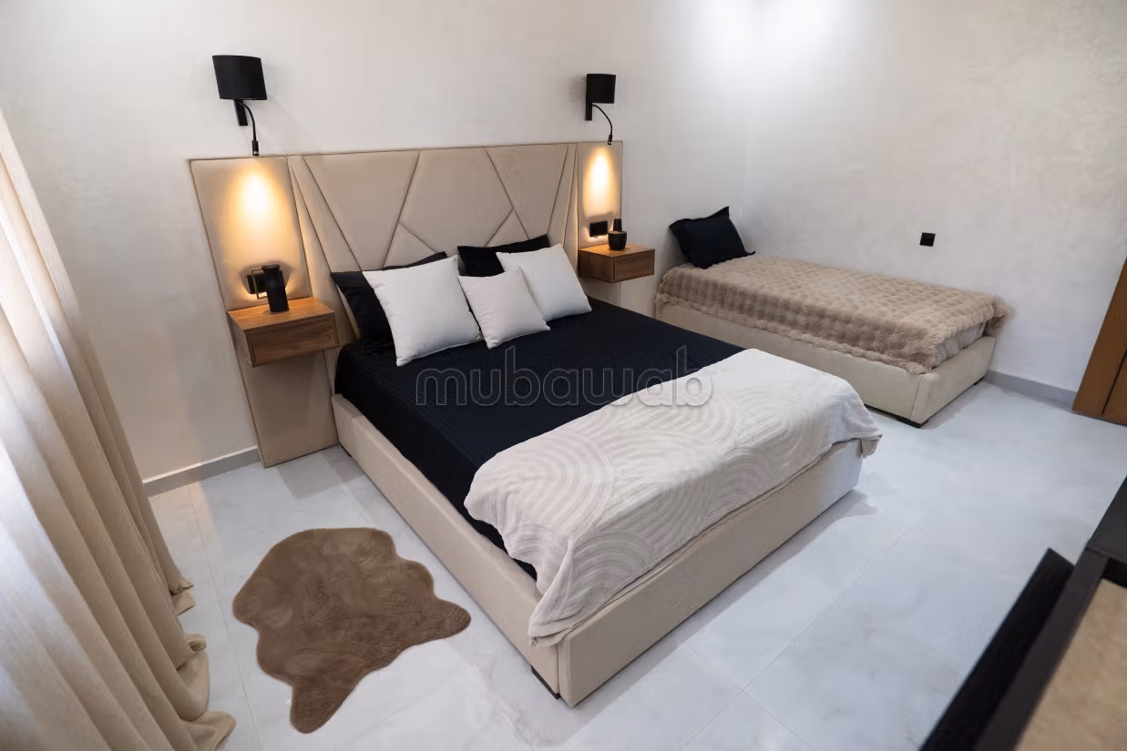 Villas de luxe à louer à Manar. 2 pièces confortables. Piscine et cheminée