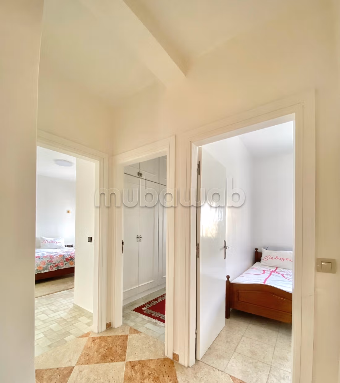 Bel appartement à vendre à hay riad. Surface de 155 m². Grande terrasse