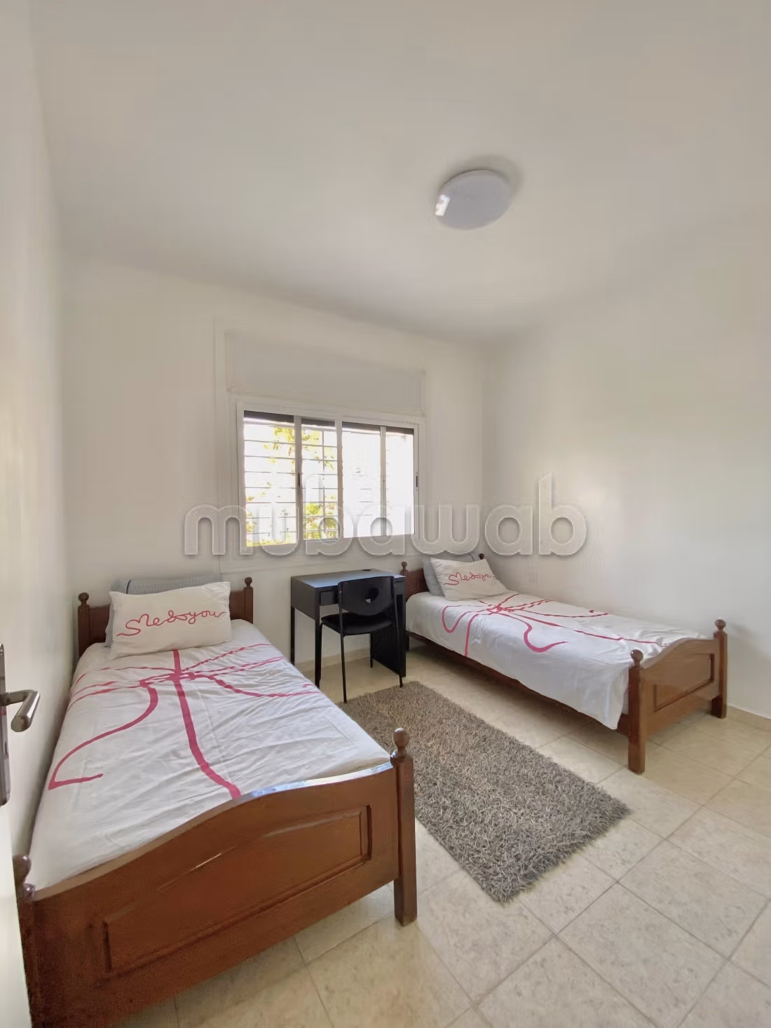 Bel appartement à vendre à hay riad. Surface de 155 m². Grande terrasse