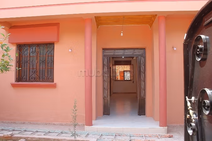Villa te Huur met vier slaapkamers